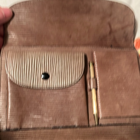 Vintage Fendi planner wallet - Picture 4 of 12